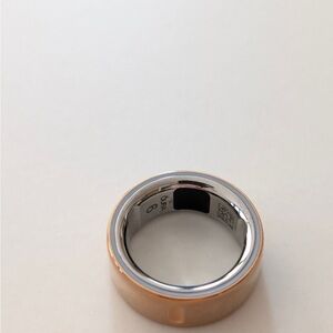 Oura Ring Gen 4 Activity Tracker Size 6 Rose Gold with Charger